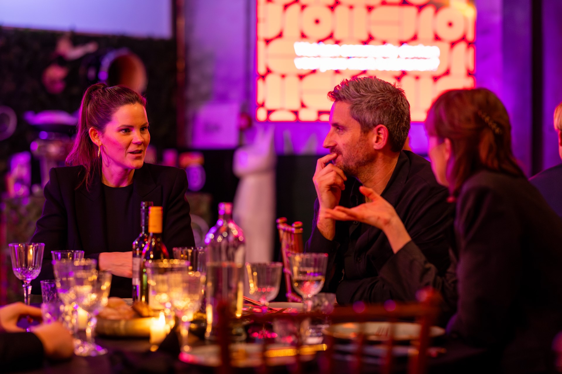 2025-02-12 bvA Ronde Tafel Diner Kleurstoff (highres) -72