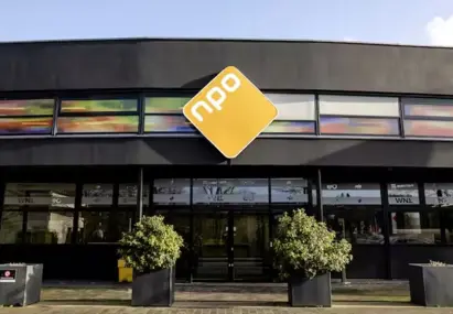 Kantoor van NPO het sign op gevel